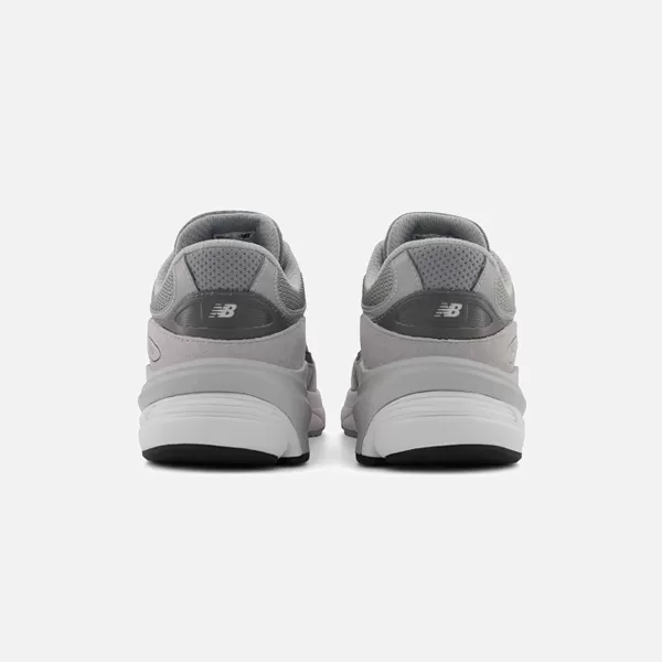 Grade School 990V6 | New Balance Clearance