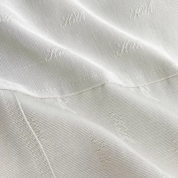 kith_women_kylan_jacquard_faille_cropped_buttondown_5.webp Kylan Jacquard Faille Cropped Buttondown | Kith Women Clearance