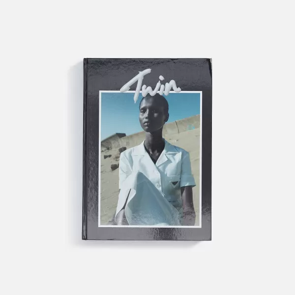 Twin Issue 29 | WhiteCirc Flash Sale