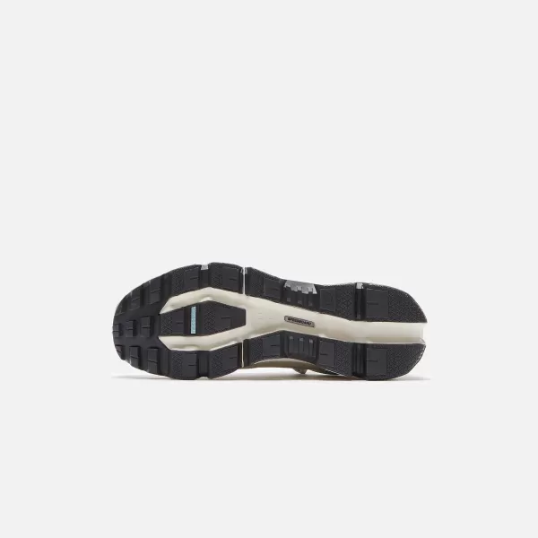 Wmns Cloudwander Waterproof | On Running Best