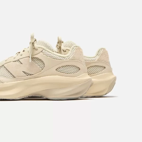 X Auralee Wrpd Runner | New Balance Shop